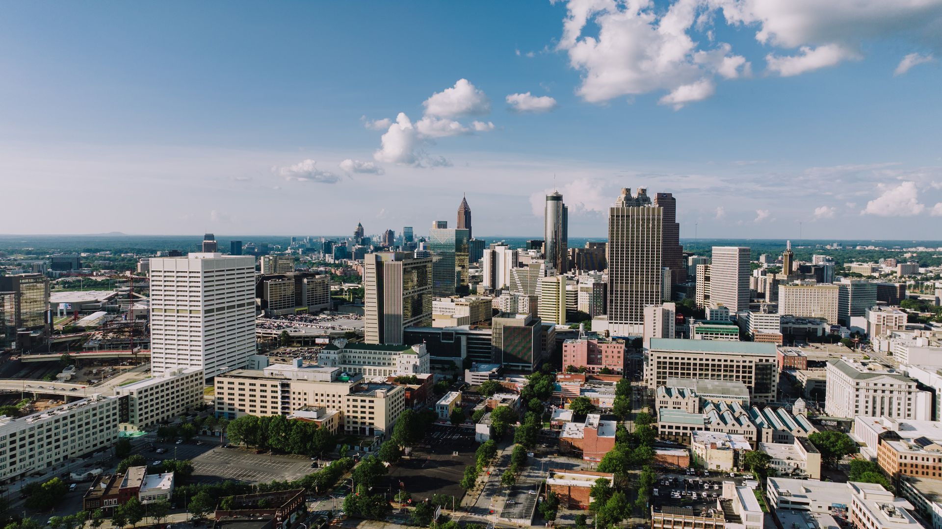 Downtown Atlanta skyline on a clear day
